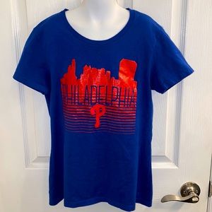 Women’s Original Philadelphia Phillies Skyline T-Shirt Size Small